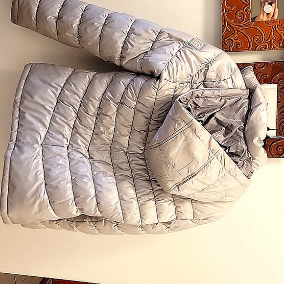 Puffer Jacket - Picture 3 of 3